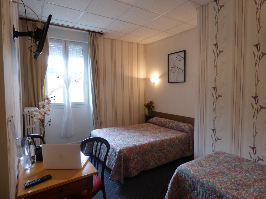 Hotel Saint Jean Vals-les-Bains Ngoại thất bức ảnh