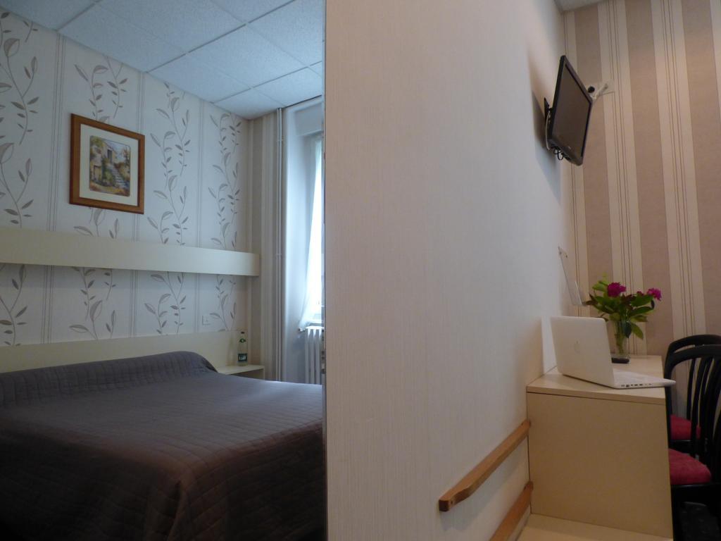 Hotel Saint Jean Vals-les-Bains Ngoại thất bức ảnh