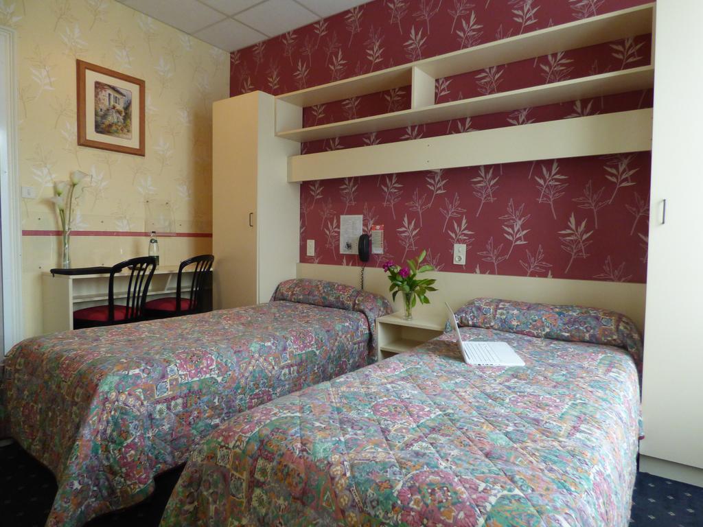 Hotel Saint Jean Vals-les-Bains Ngoại thất bức ảnh