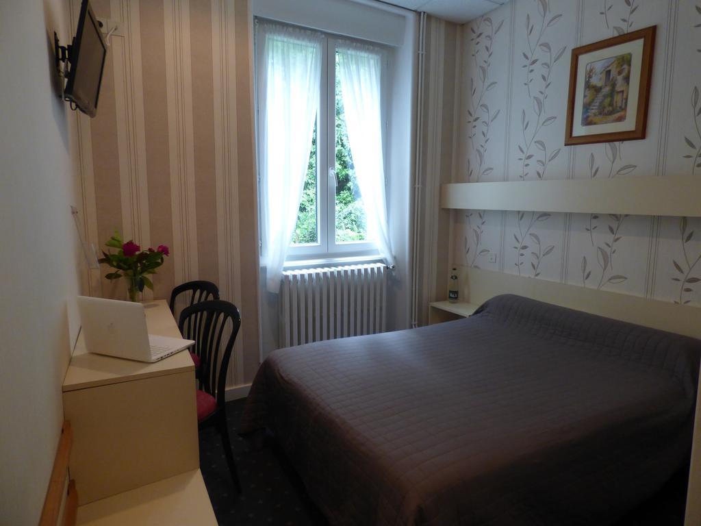 Hotel Saint Jean Vals-les-Bains Ngoại thất bức ảnh