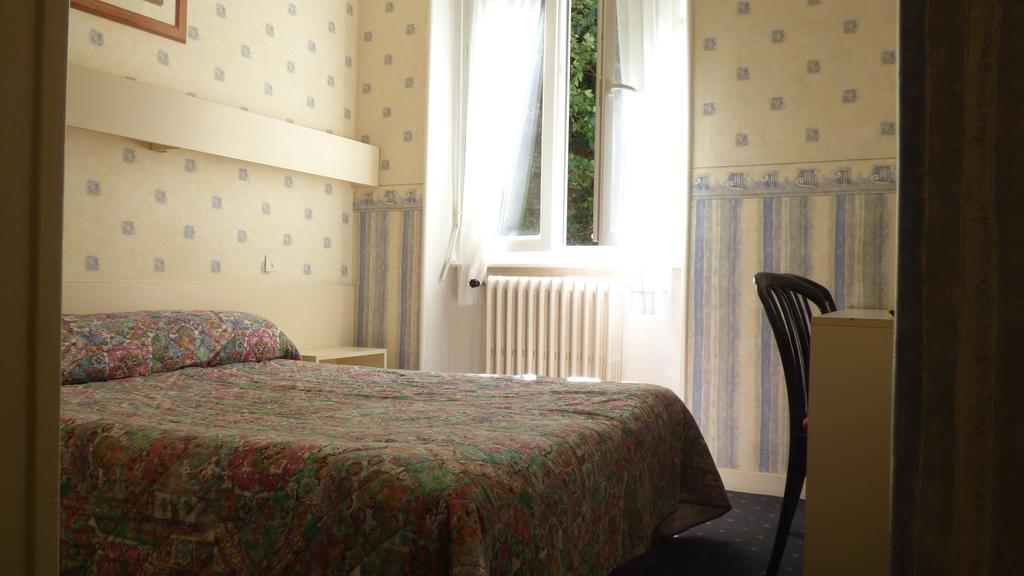 Hotel Saint Jean Vals-les-Bains Ngoại thất bức ảnh