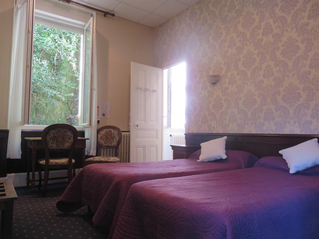 Hotel Saint Jean Vals-les-Bains Ngoại thất bức ảnh